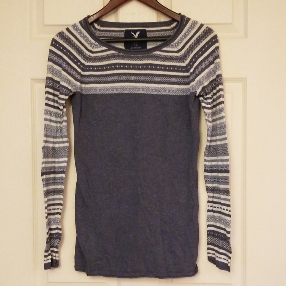 American Eagle sweater